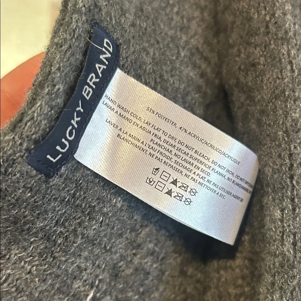 Lucky Brand Solid Brushed Gray Felt Scarf w/Fringe Unsized